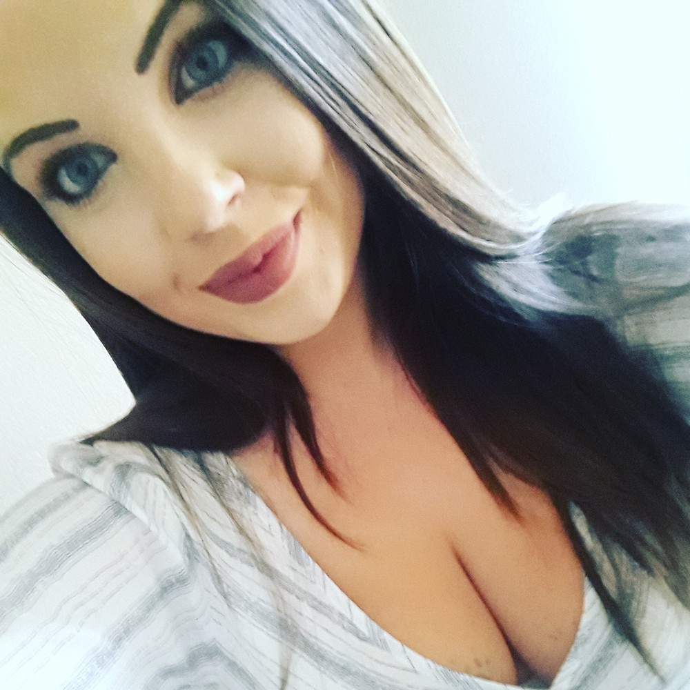 Meet your Posher, Kari